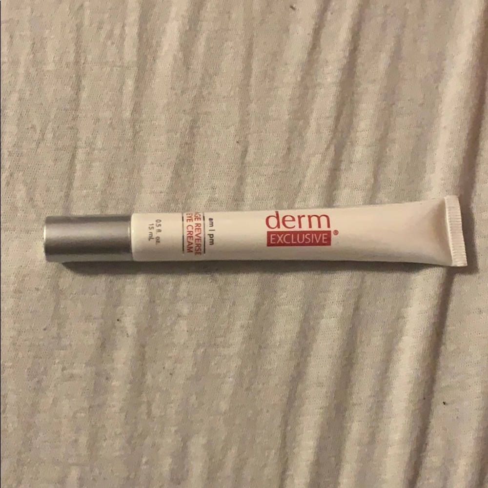 Derm age reverse eye cream